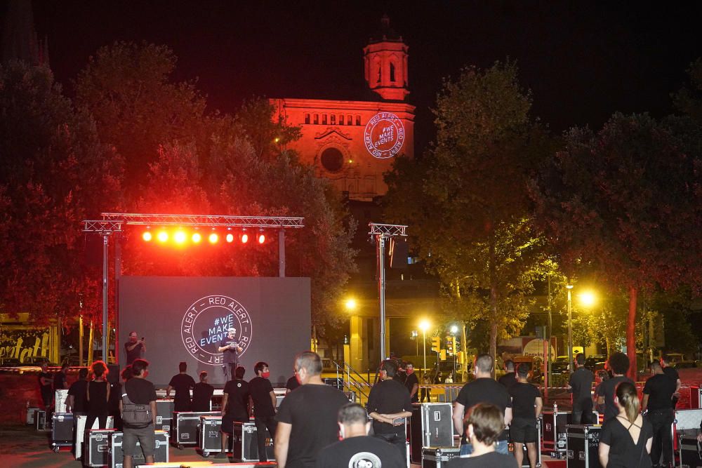 Protesta per la falta d'ajudes al sector cultural