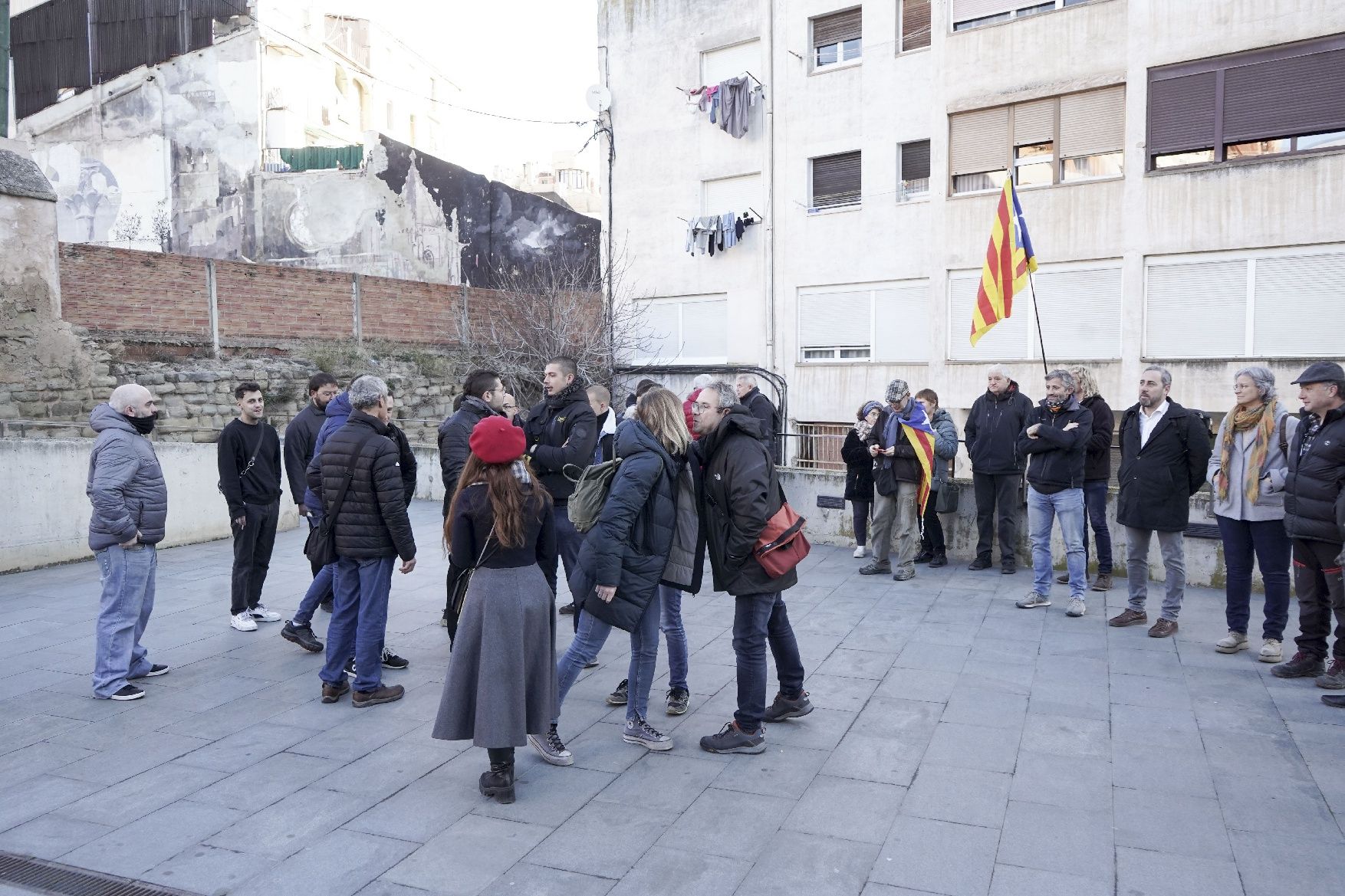 El judici contra els acusats d'agredir un grup d'activistes mentre penjaven una estelada a Manresa, en imatges