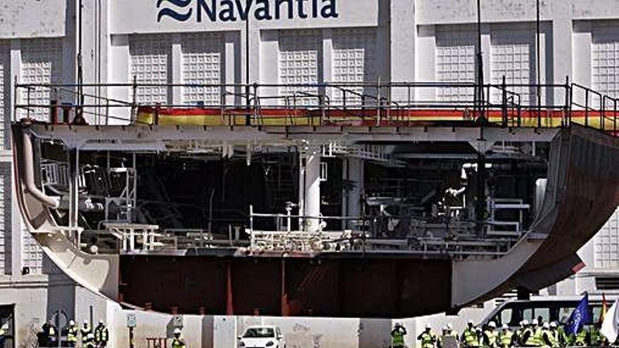 Trabajadores en los astilleros de Navantia en Ferrol.