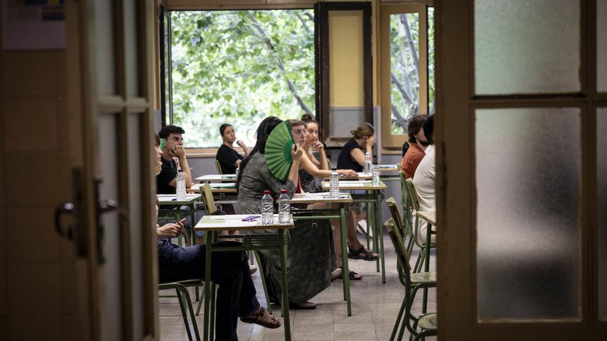 CCOO advierte de que un gran número de las plazas de profesor convocadas en la oposición se quedarán sin cubrir en Aragón
