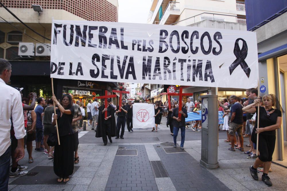 Funeral pels boscos de la Selva Marítima