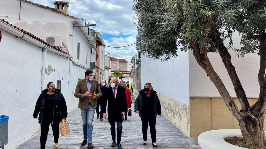 Beniflà reurbaniza la avenida Regne de València