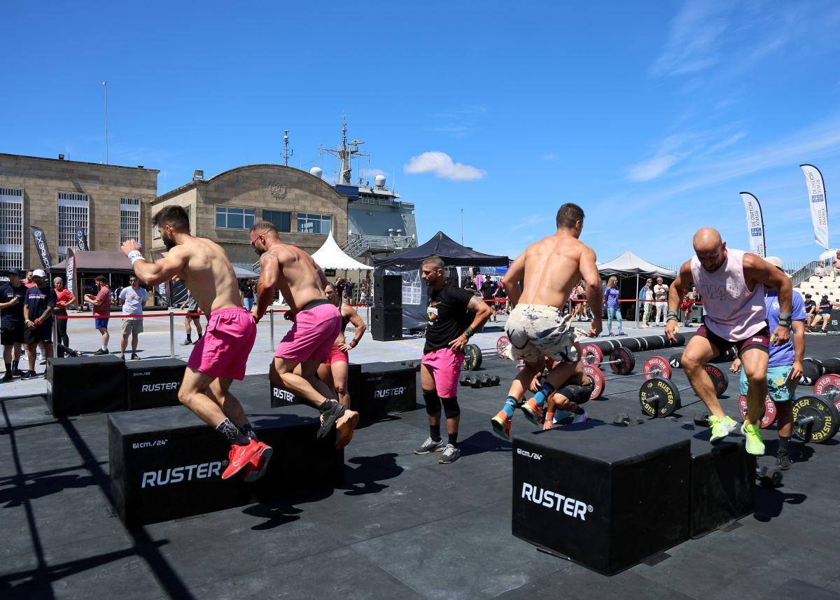 El fenómeno del crossfit se ha popularizado hasta el punto de organizar eventos y competiciones a las que acuden todo tipo de participantes.