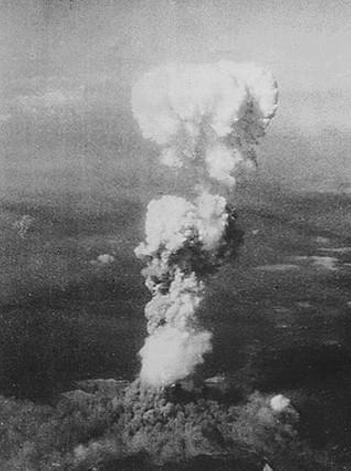 Fotografia d’arxiu facilitada per l’Administració d’Arxius Nacionals dels Estats Units captada des de 20.000 peus sobre Hiroshima, Japó. EFE / US National Archives