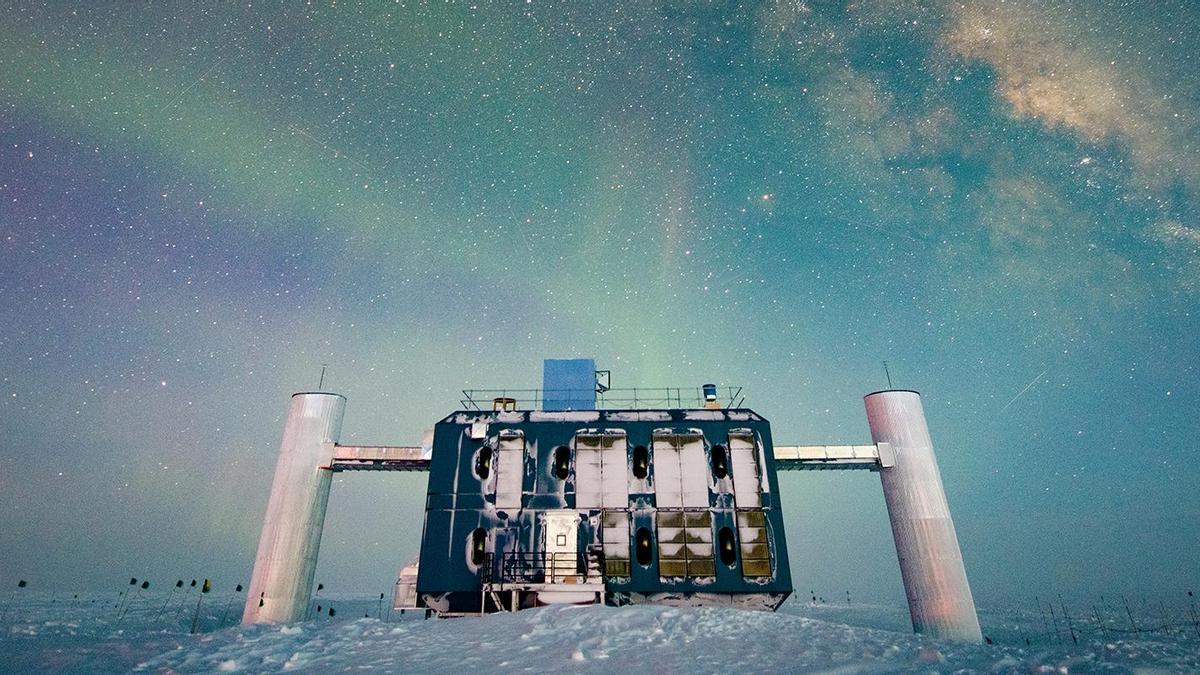 El Observatorio de Neutrinos IceCube en el Polo Sur.