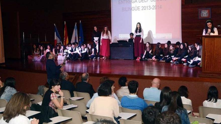 Entrega de diplomas en el instituto Sánchez Cantón