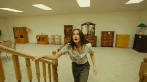 Renate Reinsve en una imagen de Backrooms.