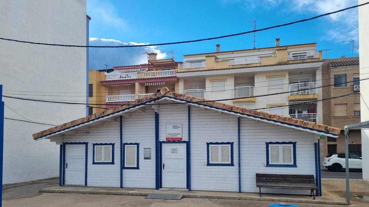 CONSULTORIO MÉDICO TORREBLANCA I Torreblanca reabre el consultorio médico de la playa del 15 de junio al 30 de septiembre