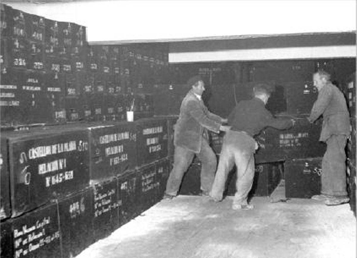 Traslado de los restos de fallecidos de la Guerra Civil en Castelló al Valle de los Caídos.