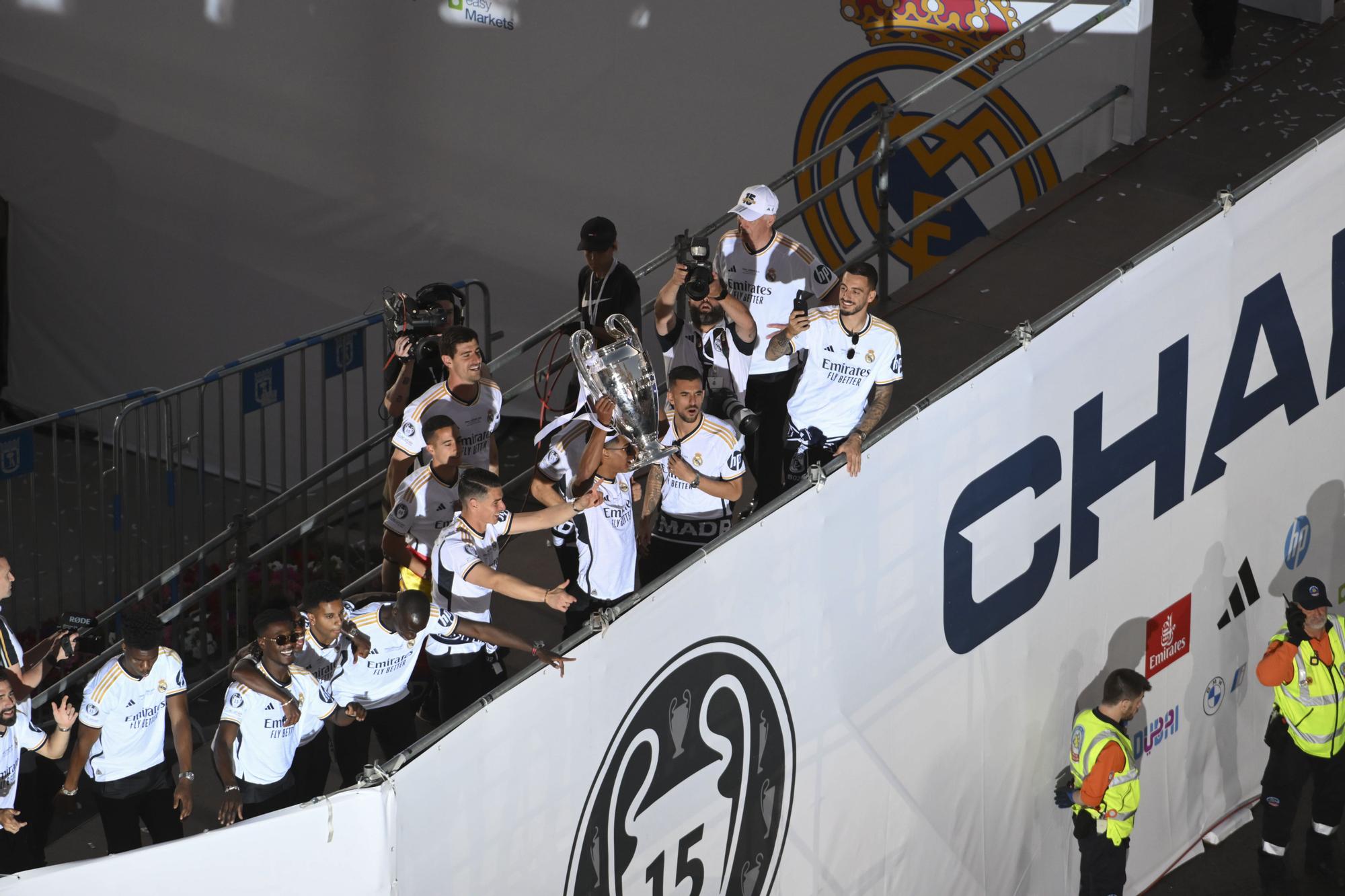 El Real Madrid celebra su 15º título de la Liga de Campeones