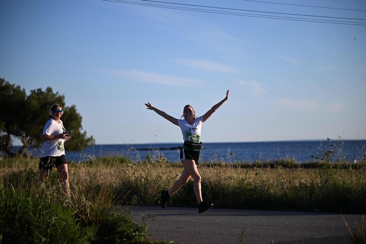 Mira aquí todas las imágenes de la Ibiza Marathon Mira aquí todas las imágenes de la Ibiza Marathon