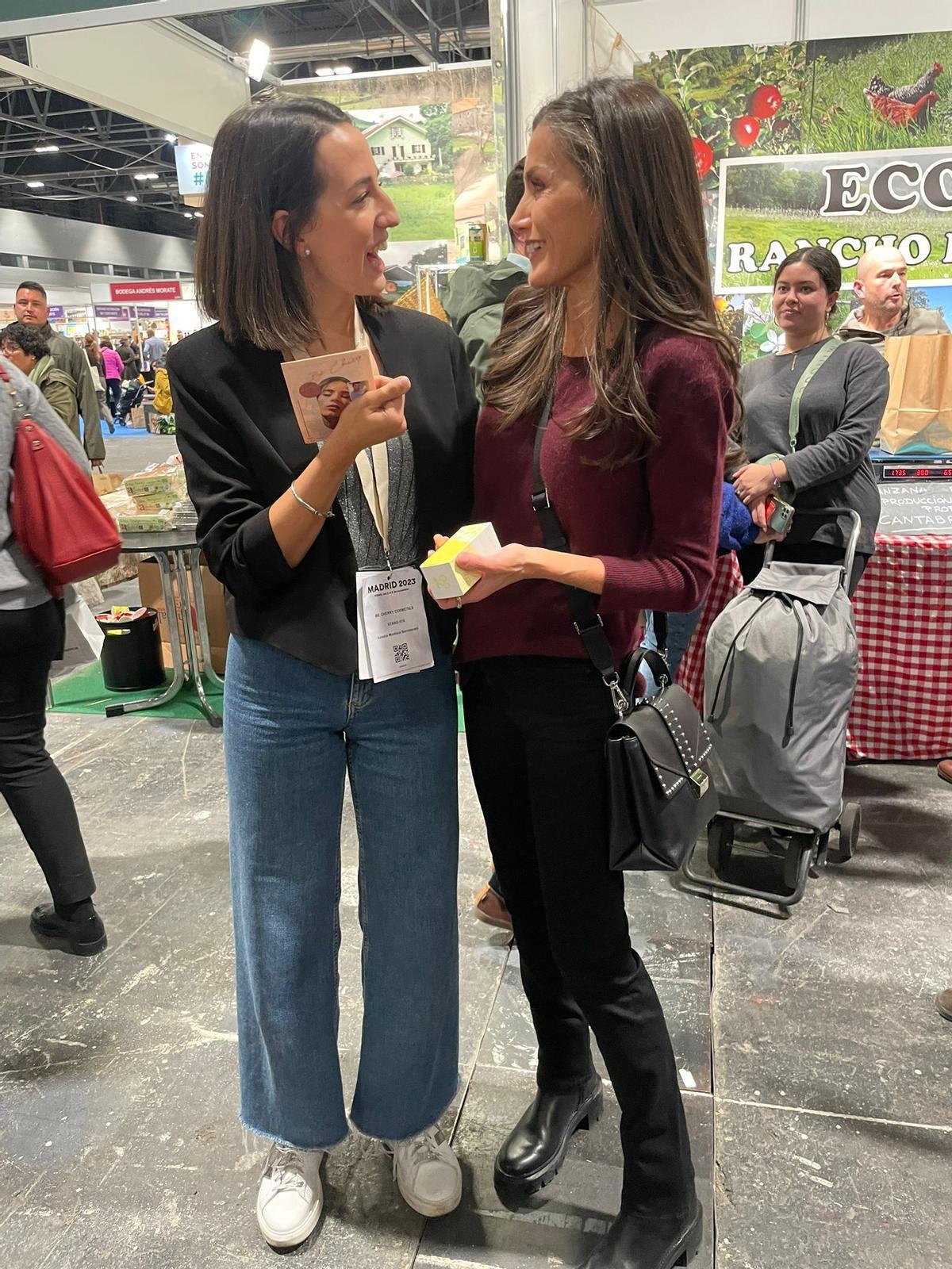 La marca cosmética de dos hermanas de Plasencia desarrollada desde el medio rural que llega a palacio