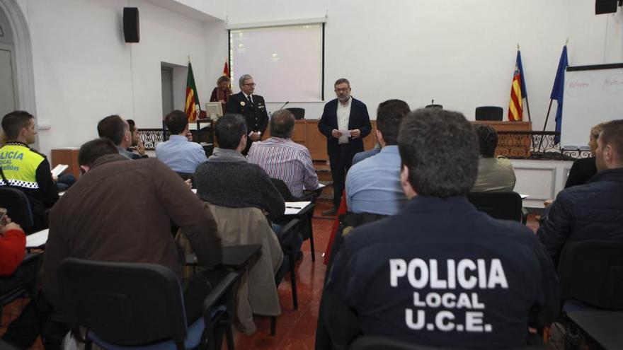 Castellón forma a la Policía Local sobre violencia de género