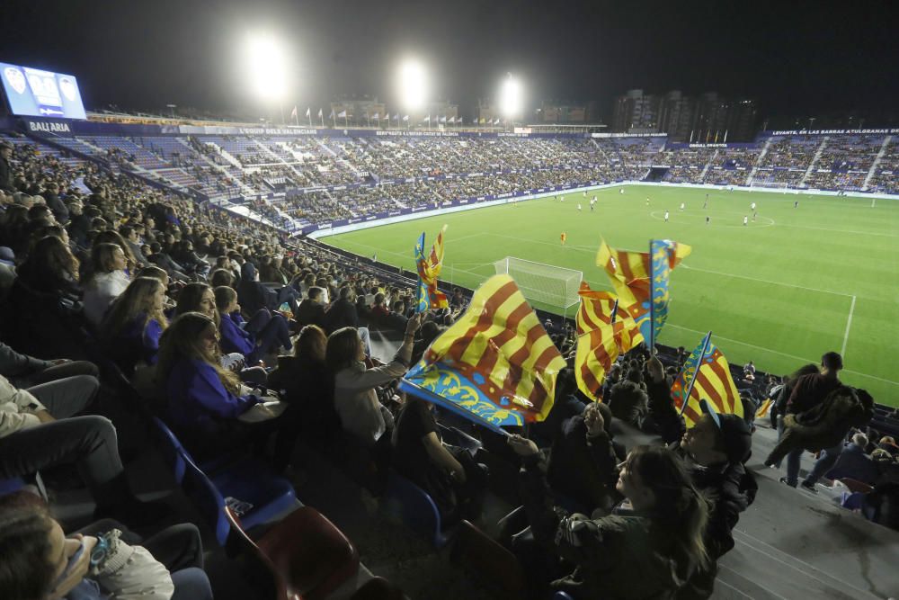 Derbi entre el Levante UD femenino y el Valencia CF femenino.