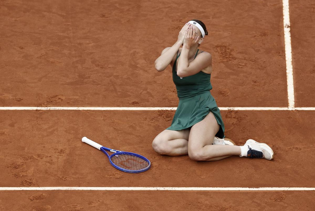 Marta Kostyuk, celebrando su victoria en el Mutua Madrid Open.