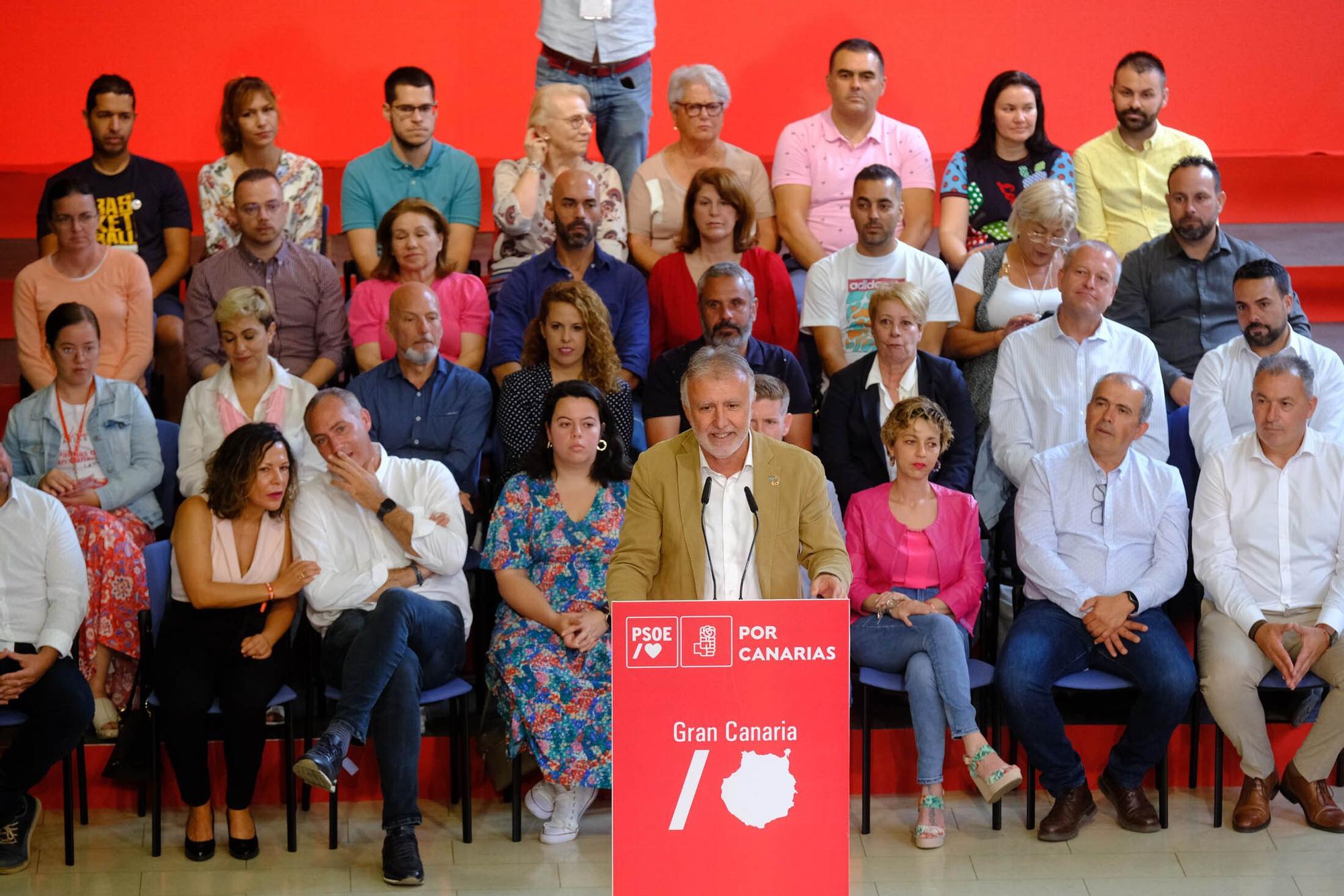 Montero alaba la defensa "martillo pilón" que ha hecho Torres de Canarias ante el Estado