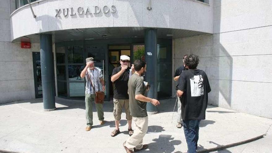 Fachada del edificio de los Juzgados de Redondela. // J.D.A.