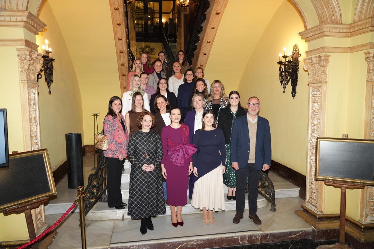 Galería de imágenes: La Ordre Bellatora reúne las joyas de 22 Na Violants de la historia de la Germandat