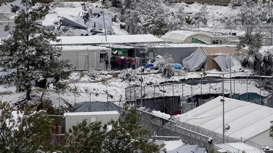 Las temperaturas bajo cero ponen al límite a los inmigrantes en Grecia y los Balcanes