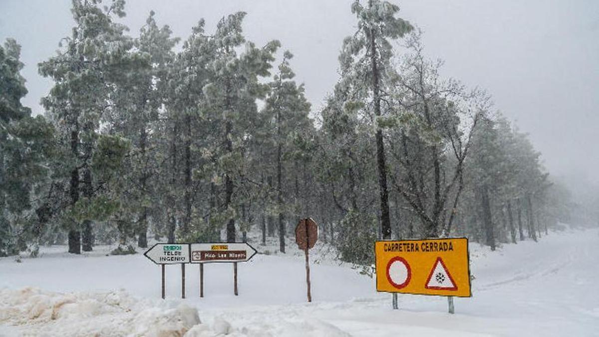 Nueva prohibición de la DGT: estos adelantamientos dejarán de estar permitidos en 2025.