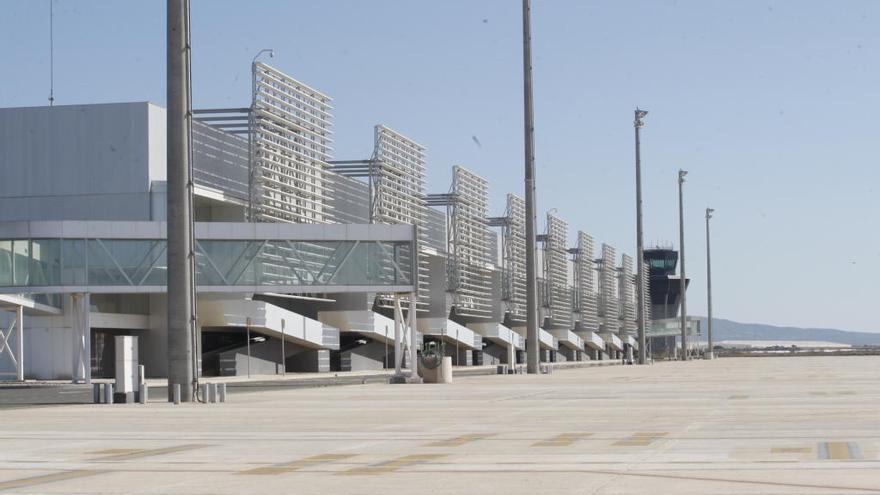 Las instalaciones del aeropuerto de Corvera.