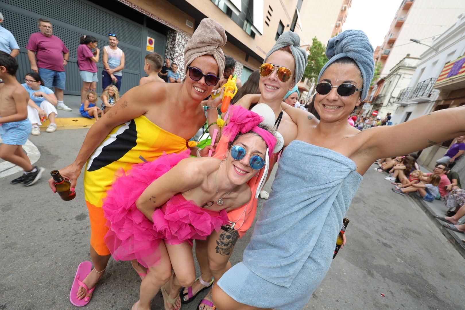 Galería | El Grau disfruta de su desfile de peñas
