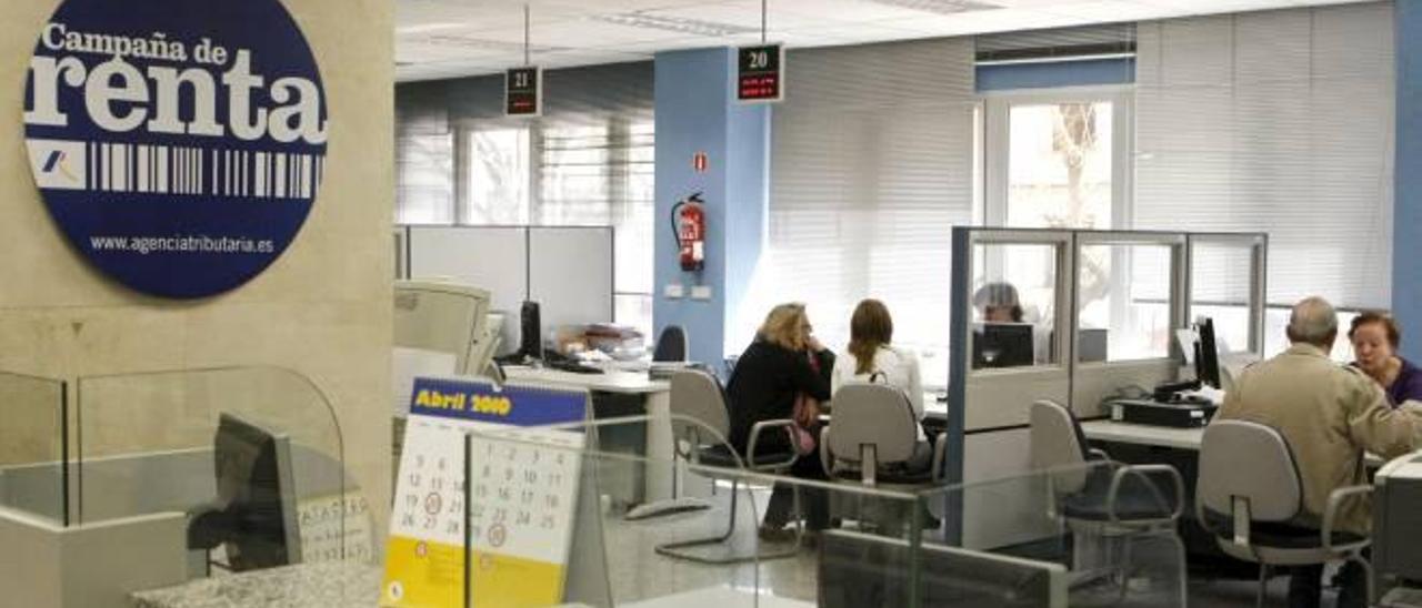 El 80 % de los borradores de la renta tiene errores que favorecen a Hacienda