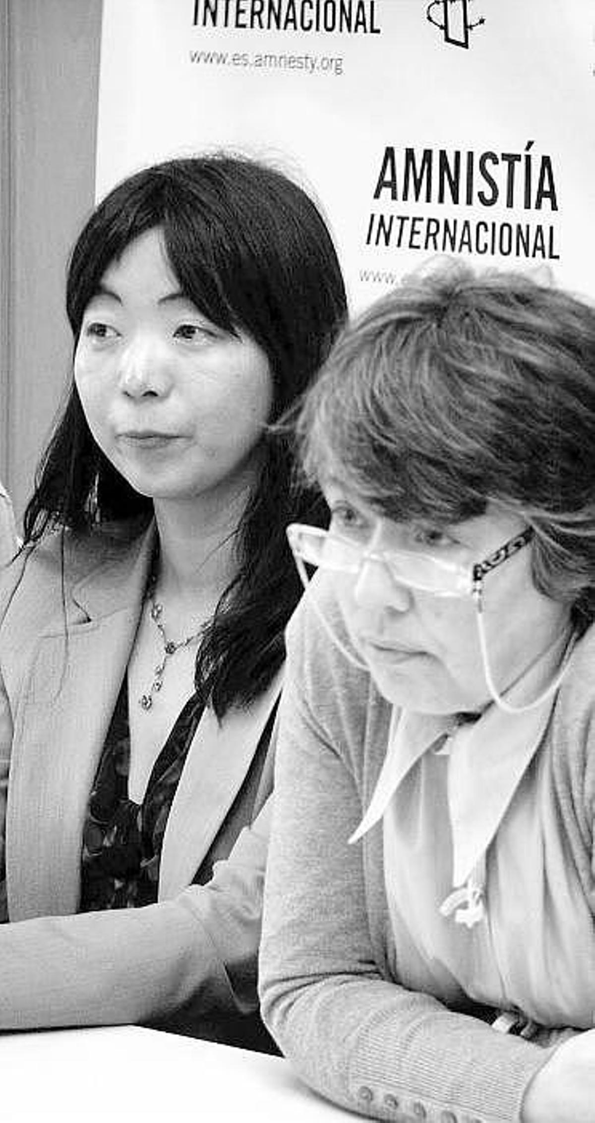 Kazuko Ito y Capellín, durante la charla en la Escuela de Trabajo Social.