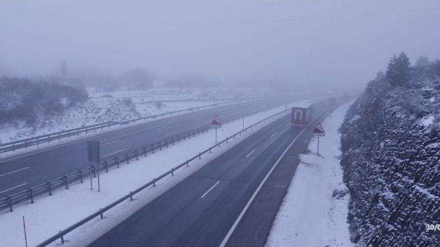 Estado de las carreteras en Castilla y León: siguen cortados dos tramos y se necesitan cadenas en otros seis