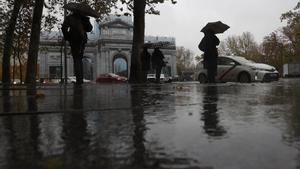 Consulta las últimas novedades climáticas en Madrid: la borrasca JANA sigue atestando con lluvias y la cota de nieve desciende