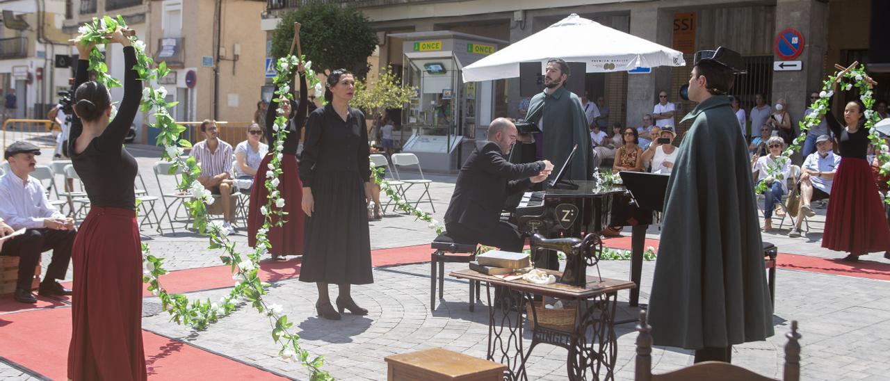 Recreación teatralizada de la detención de María Domínguez Remón, antes de ser fusilada.