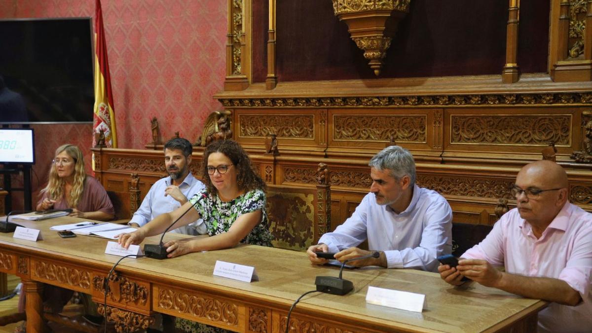 La presidenta insular, Catalina Cladera, durante la presentación del Plan de Igualdad.