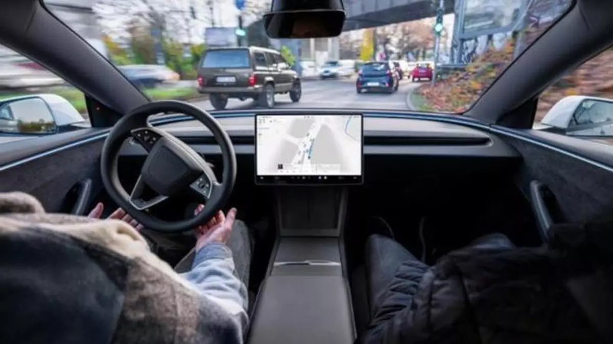 Tesla suma otro país europeo a la lista de los que permiten usar su conducción supervisada mientras la UE sigue sin dar luz verde