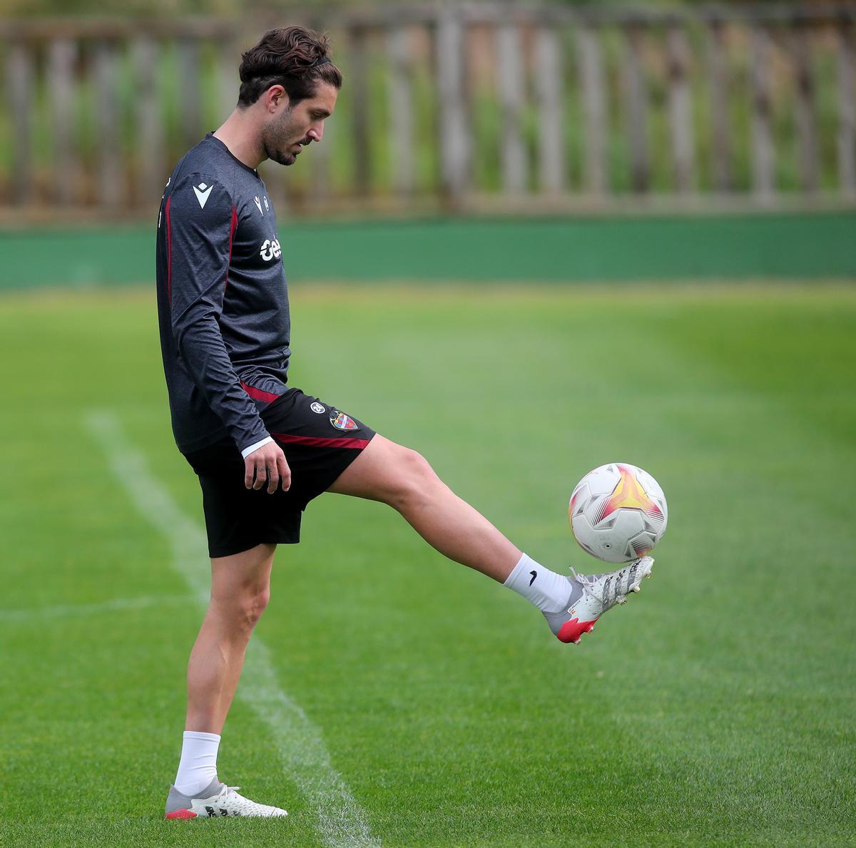 Así ha sido el entrenamiento del Levante UD en el Saler