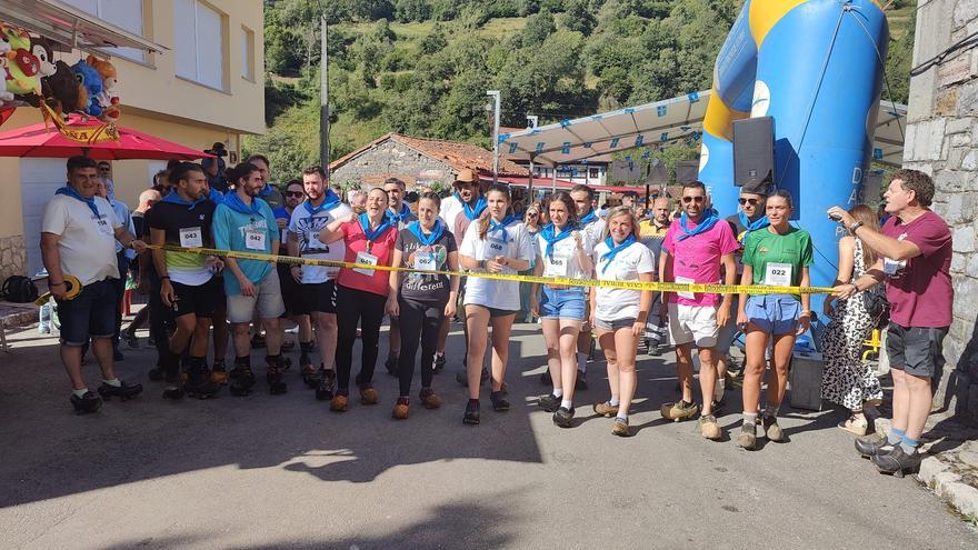 Bezanes, medalla de oro en carrera de madreñes: así fue la singular prueba, que reunió a un centenar de participantes