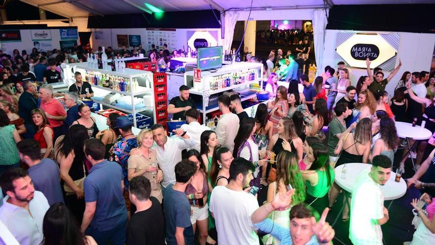 La feria de Plasencia, con tres casetas para discotecas