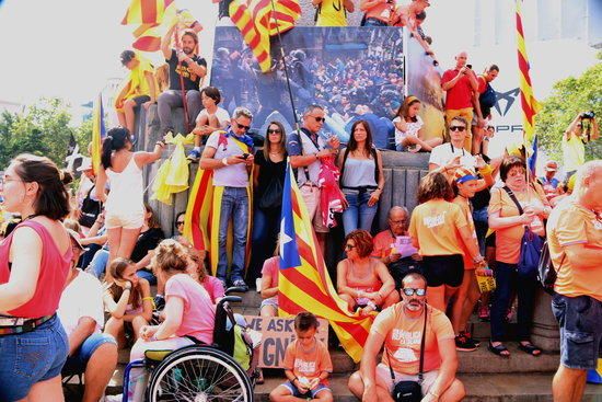 La manifestació de la Diada omple la Diagonal