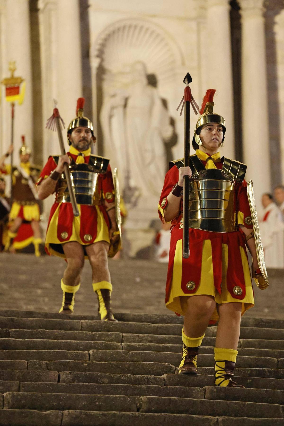 Les imatges de la processó del Sant Enterrament de Girona