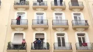Desahucian a 16 familias en el centro de València para construir 32 apartamentos turísticos