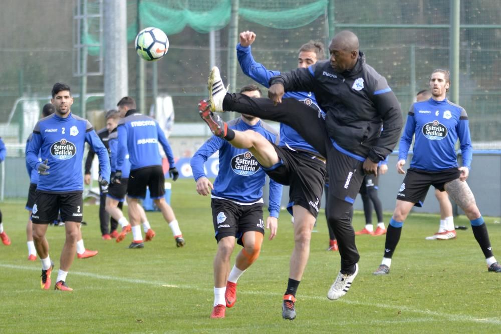 La plantilla se ha ejercitado en Abegondo a menor intensidad.