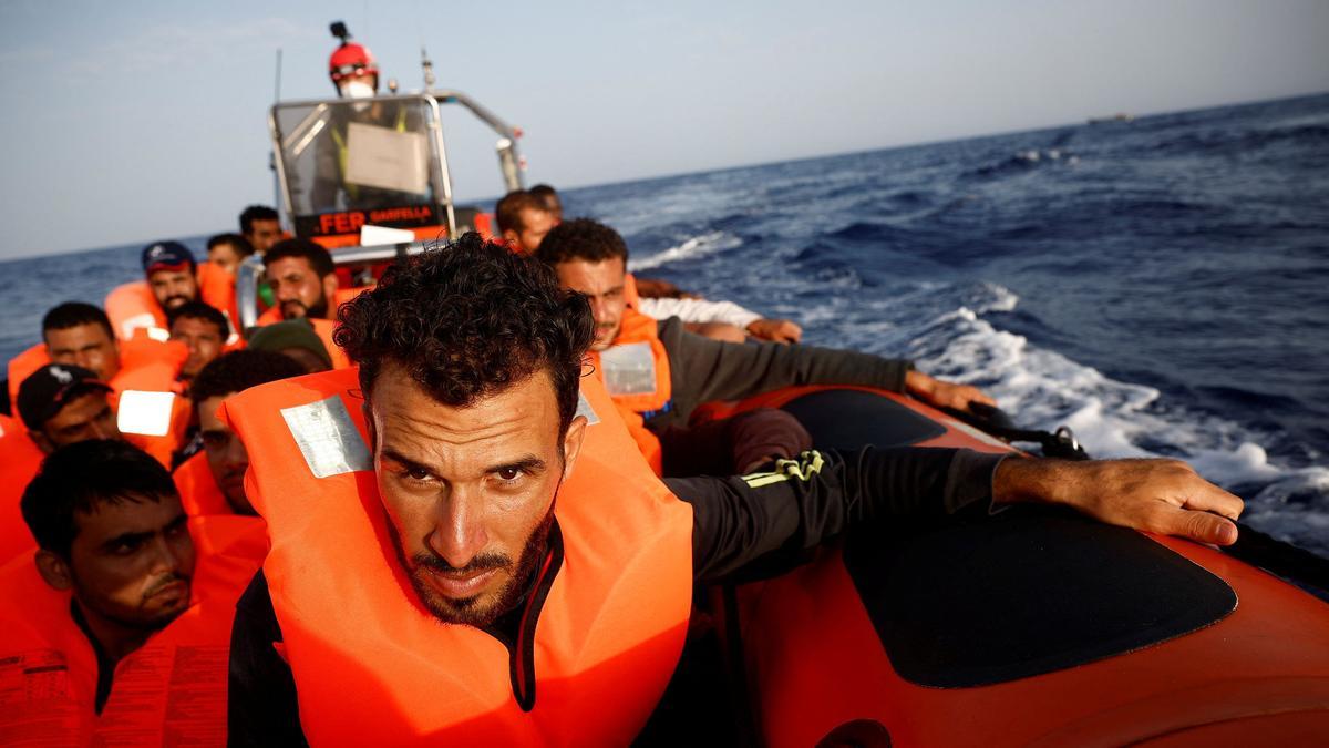 Migrantes rescatados del Mediterráneo por la ONG Open Arms