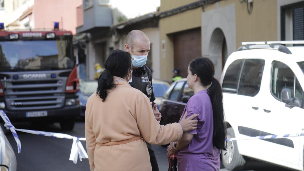 Un hombre sufre graves quemaduras en un incendio que ha arrasado su casa en La Soledat