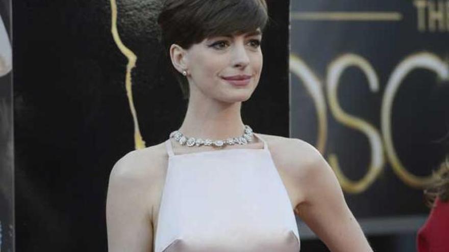 El vestido de Anne Hathaway.