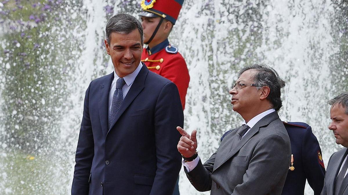 Pedro Sánchez junto al presidente de Colombia, Gustavo Petro, en la visita del presidente española a Latinoamérica este verano.