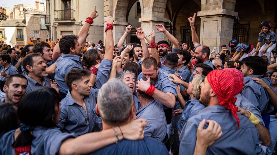 Els Tirallongues de Manresa actuen a la Festa Major de Callús