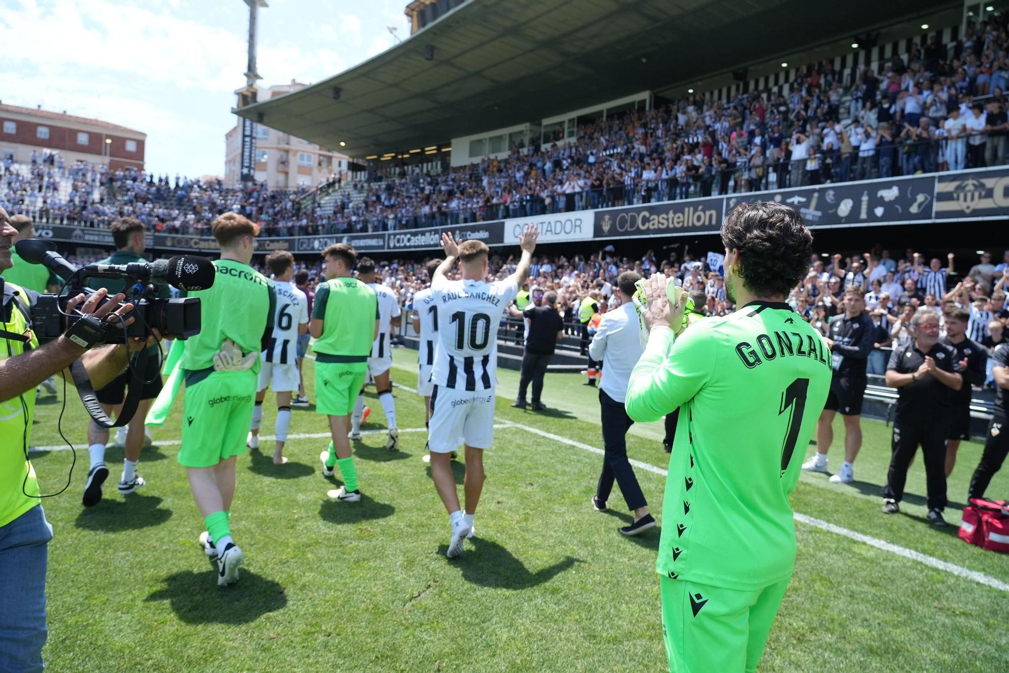 Galería de imágenes: Ambientazo en Castalia en el Castellón-Ibiza