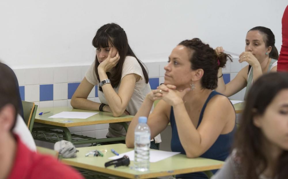 Primer día de las oposiciones a docente en la Comunitat Valenciana