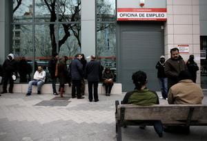 L’atur baixa en 27.000 persones en el millor octubre de la història