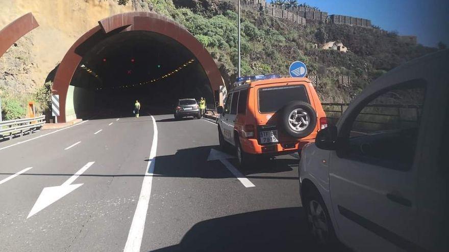 Muere una niña de seis años  en un  choque frontal en un túnel en La Palma