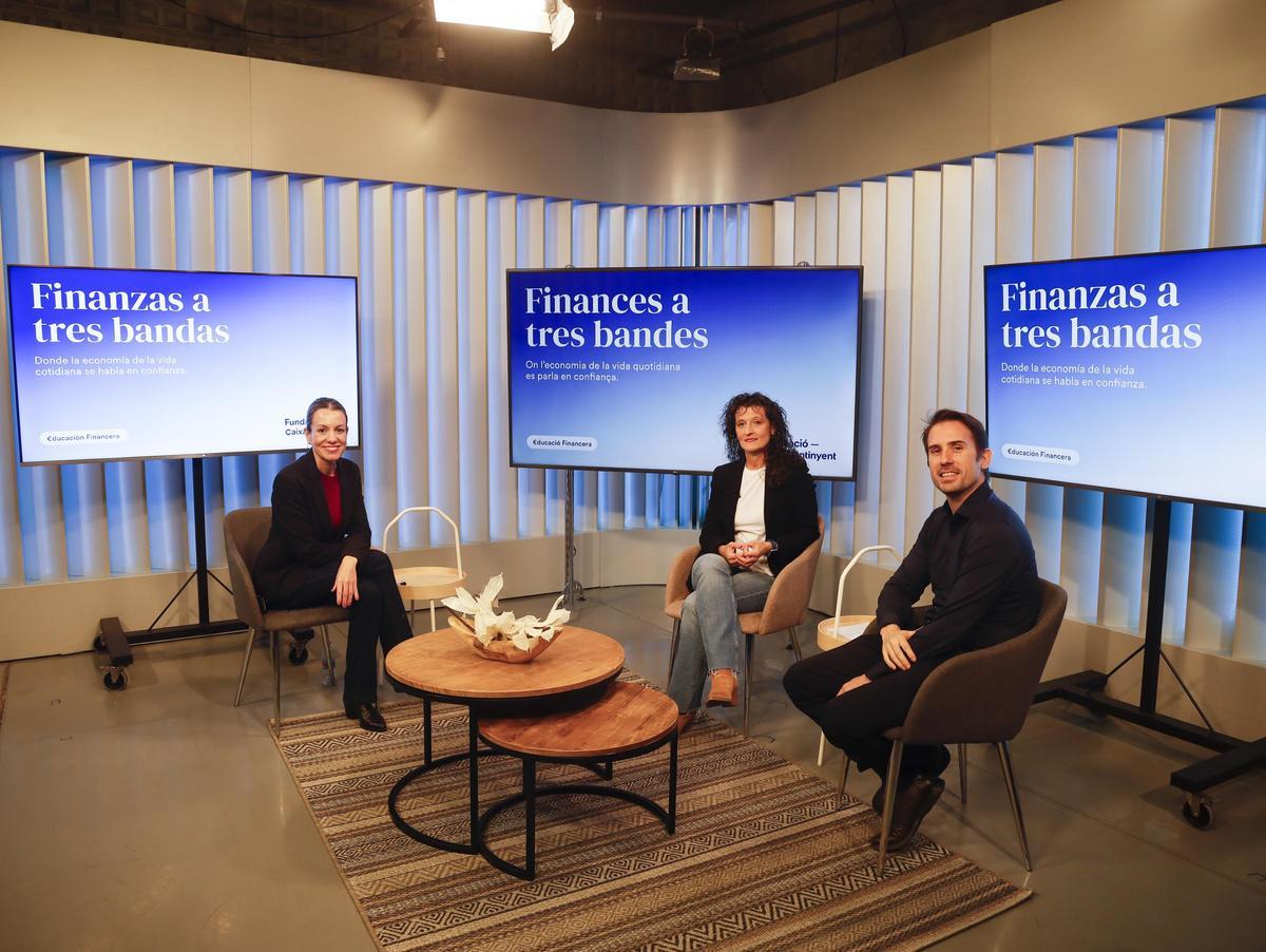 Primer capítulo del podcast «Finanzas a tres bandas».